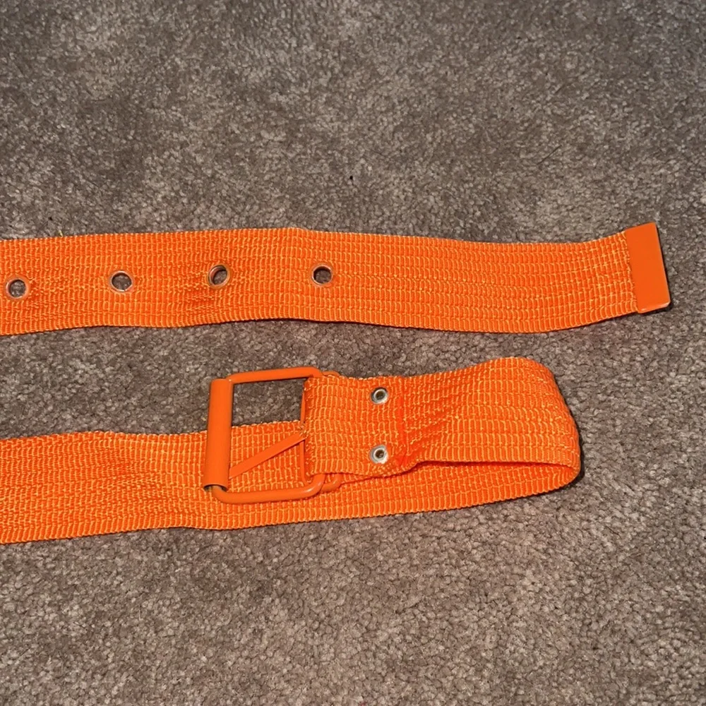 Girls orange belt size small